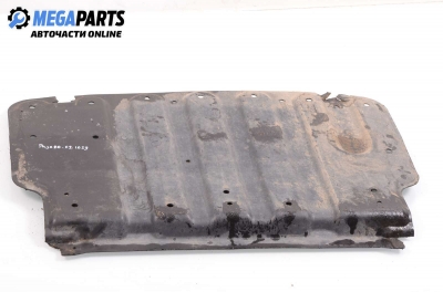 Capac de plastic for Mitsubishi Pajero III 3.2 Di-D, 160 hp automatic, 2003